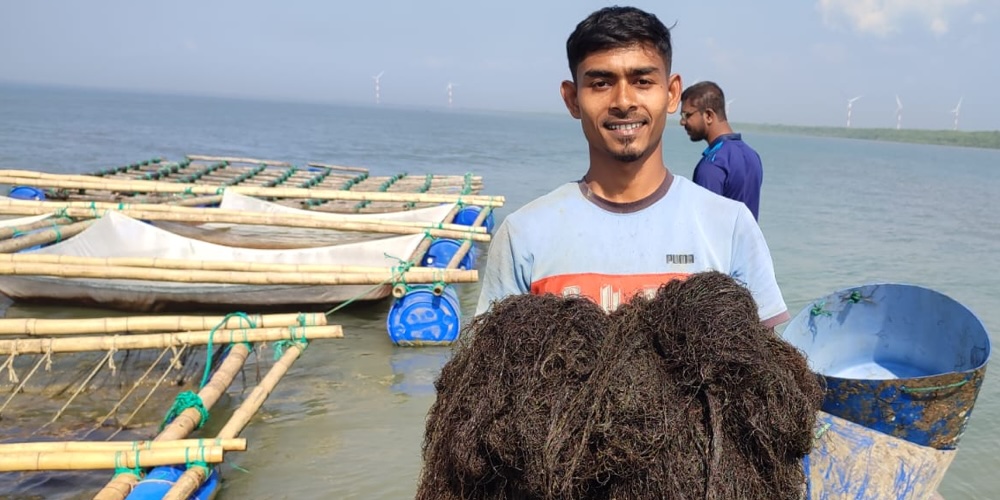 Anwar Mia, IMTA producer and proprietor in southeast Bangladesh. Photo Credit: Mohammad Shakline Mostakim.
